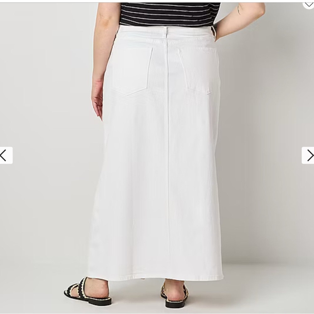 ANA a.n.a denim long maxi skirt size 22W in milky white. Front slit, pockets NWT - Picture 2 of 6